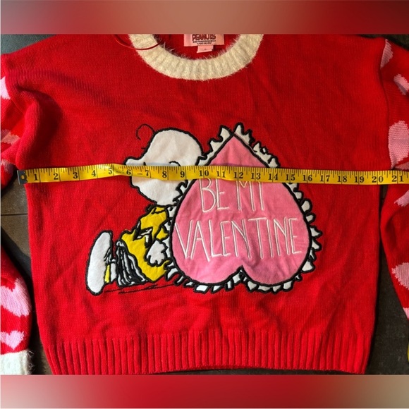 Peanuts Charlie Brown Valentine's Red Sweater - Picture 5 of 6